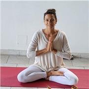 Professeur de Yoga. Le Yoga est une manière de vivre, une direction